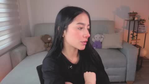 Sophie  online show from March 6, 3:29 pm