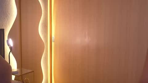 sofia online show from December 20, 4:33 pm