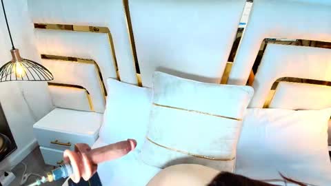 Snapshot of sophie_leclair_ chatting on October 31, 3:27 pm sophie leclair online show from October 31, 3:27 pm