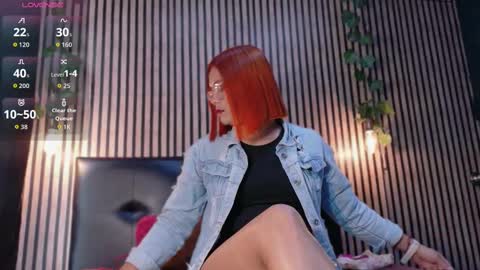 Snapshot of sophie_new25 chatting on September 11, 1:00 pm sophie_new25 online show from September 11, 1:00 pm