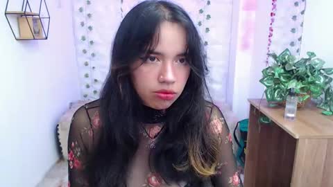 Sophie  online show from January 6, 7:39 pm