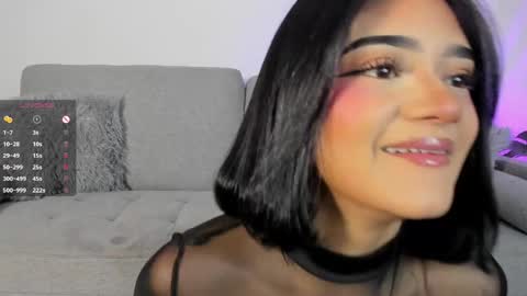 sophie  online show from June 3, 3:28 pm