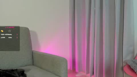 sophie  online show from July 19, 7:38 pm