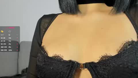 sophie  online show from June 14, 8:09 pm