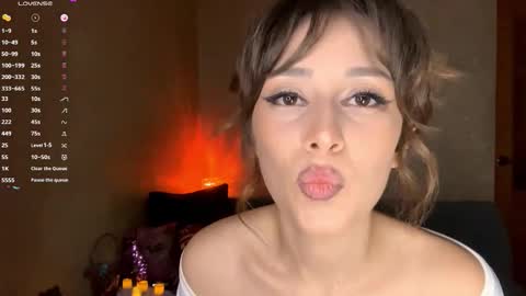 Mira online show from November 16, 7:25 pm