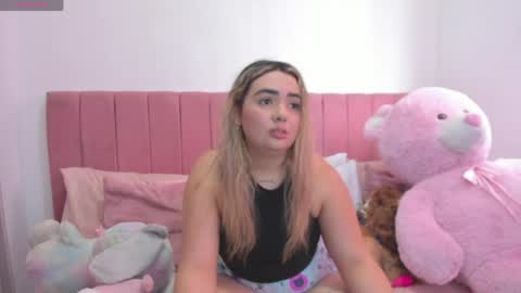sophiee rosee online show from June 7, 6:37 pm