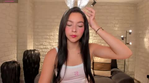 Sophie online show from May 19, 7:21 pm