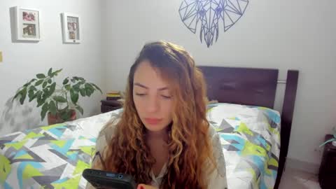 Snapshot of sophielatina chatting on January 26, 2:24 am Sophia online show from January 26, 2:24 am