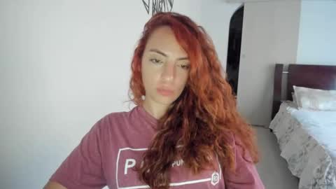 Snapshot of sophielatina chatting on September 17, 10:41 pm Sophia online show from September 17, 10:41 pm