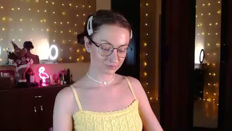 sophieleroux online show from July 12, 7:25 pm