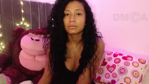 Snapshot of sophiia_dreams chatting on January 2, 10:11 pm Sophia this is not my real name online show from January 2, 10:11 pm