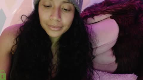 Snapshot of sophiia_dreams chatting on January 29, 12:54 am Sophia this is not my real name online show from January 29, 12:54 am