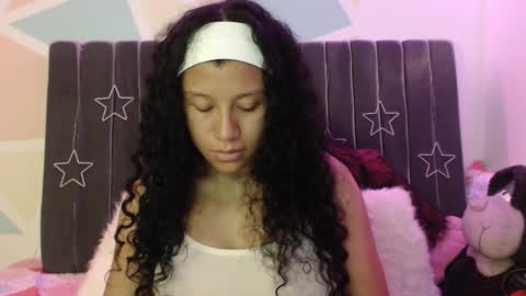 Snapshot of sophiia_dreams chatting on October 18, 12:46 am Sophia this is not my real name online show from October 18, 12:46 am
