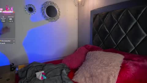 Snapshot of sophiia_gomezz_ chatting on September 22, 12:20 am sophi online show from September 22, 12:20 am