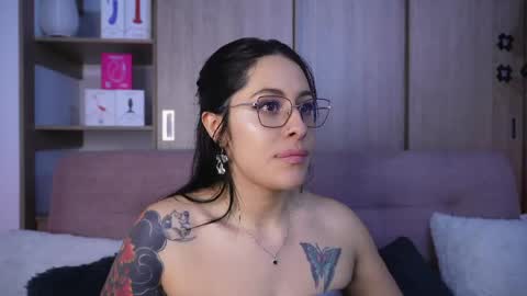 Sophiie online show from April 20, 4:04 am