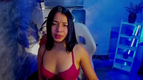 Sophy  online show from April 4, 3:38 am