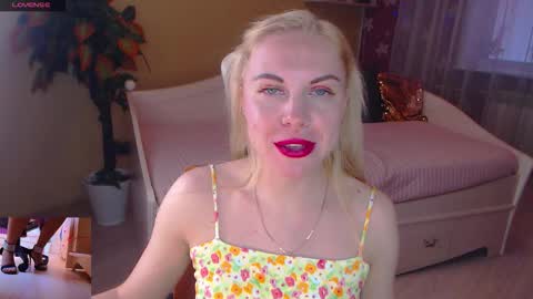 Snapshot of soul_liza chatting on October 14, 3:53 am Lisa online show from October 14, 3:53 am