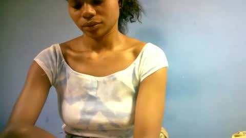 sourayaa online show from April 9, 6:19 am