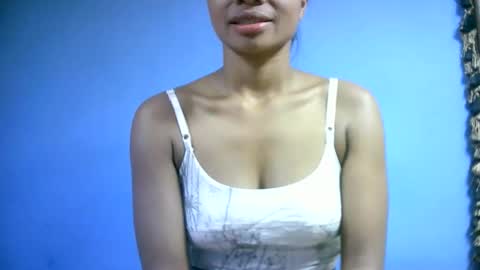 sourayaa online show from March 17, 7:23 am