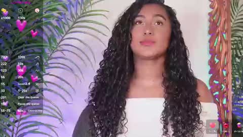 Juliana online show from July 12, 2:29 pm