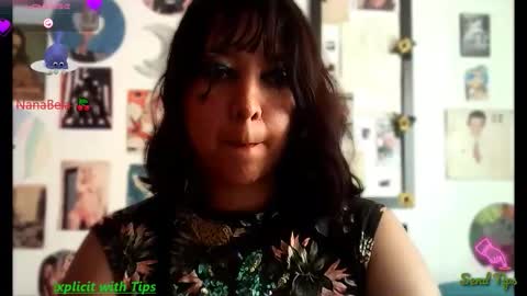 Nana Bela  online show from February 19, 3:27 pm