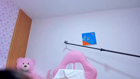 SoyQueen online show from May 9, 6:15 am
