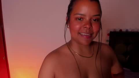 Snapshot of soytucolor chatting on March 1, 11:15 pm Paula add me on snap online show from March 1, 11:15 pm