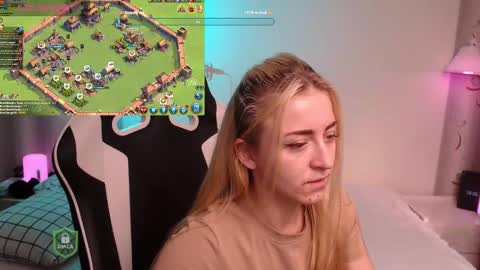 space danger online show from November 28, 3:26 pm