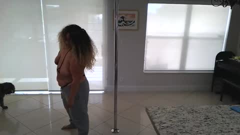 spacebunsxxx online show from November 28, 5:16 pm