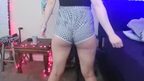 Tip 1 token  Follow me on instagram  Sparkle pinuppp online show from January 14, 5:23 am