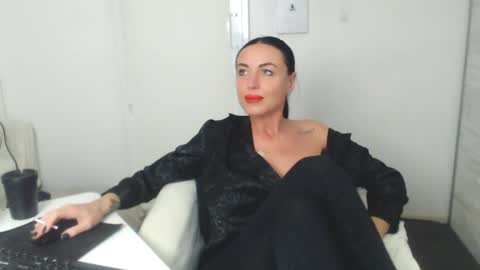Snapshot of spicemint chatting on February 14, 7:12 pm Carla online show from February 14, 7:12 pm