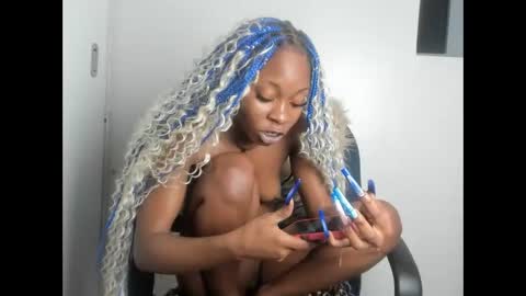 Shante online show from June 6, 11:33 pm