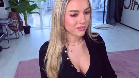 Anna online show from October 27, 12:12 pm