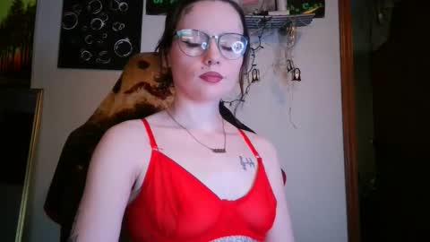 spookybarbiegirl online show from May 22, 12:41 am