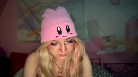 Pixie online show from March 8, 3:48 am