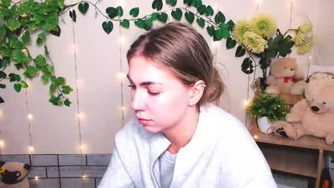 Karina online show from November 28, 8:17 am