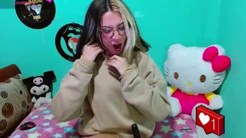  HELLO WELCOME MY NAME IS CHARLOTTE OY A NEW GIRL   online show from December 10, 5:17 am