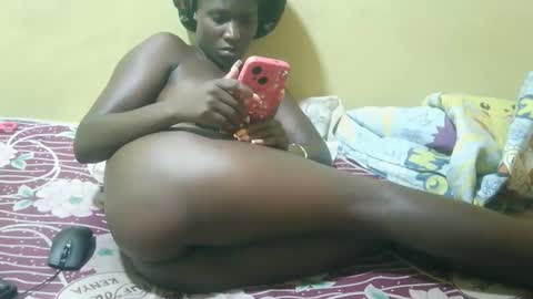 squirtypussie online show from May 8, 8:39 am