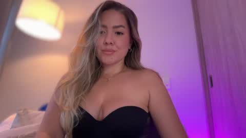 Sophie 3 online show from June 27, 9:54 pm