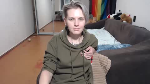 Snapshot of stacey_hot_01 chatting on December 3, 7:00 pm Stacey online show from December 3, 7:00 pm