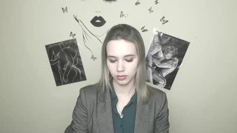 Stacy online show from December 23, 2:07 pm