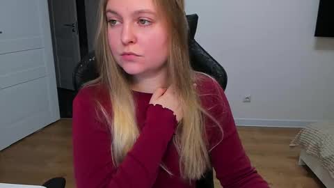 Stacy  online show from November 26, 4:19 pm