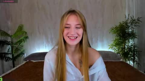 Stacy Mon Tue Wed Thu Fri Sun GMT GMT 3 1000am - 0400pm  online show from February 8, 9:24 am