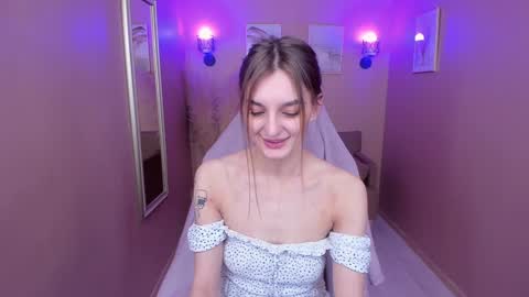 Sexy lips online show from December 13, 11:23 am