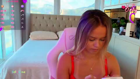 Stacy Tyler online show from June 18, 7:30 pm