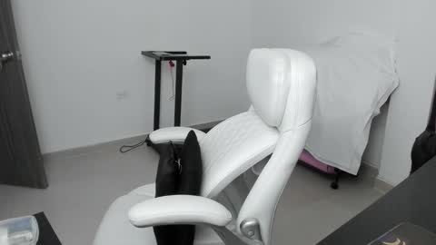 Zulma Yisset online show from October 8, 2:49 am