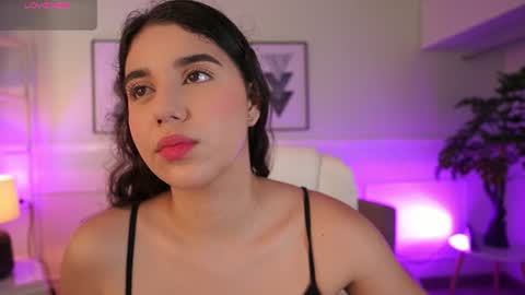 stacycooper_ online show from July 14, 7:07 pm