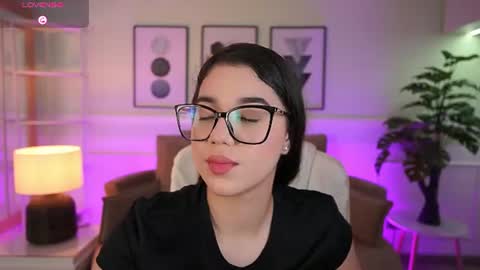 stacycooper_ online show from July 22, 7:15 pm