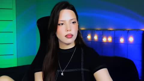 Snapshot of stacygonzales_ chatting on December 12, 7:30 am Bye bye dear See you on December 3st online show from December 12, 7:30 am