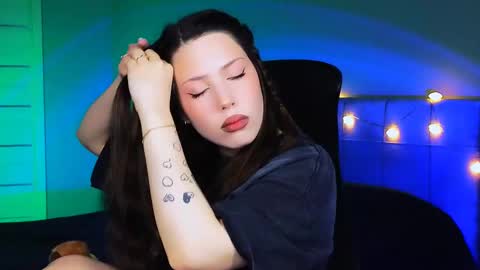 Snapshot of stacygonzales_ chatting on February 15, 6:23 am Bye bye dear See you on December 3st online show from February 15, 6:23 am